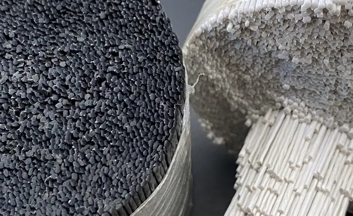 Recycled 44 black-grey and milky-white recycled polypropylene fibre rolls
